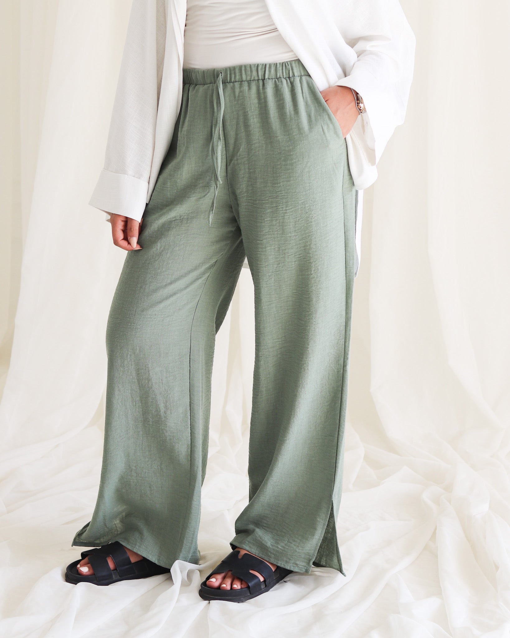 Naomi Pant -Olive
