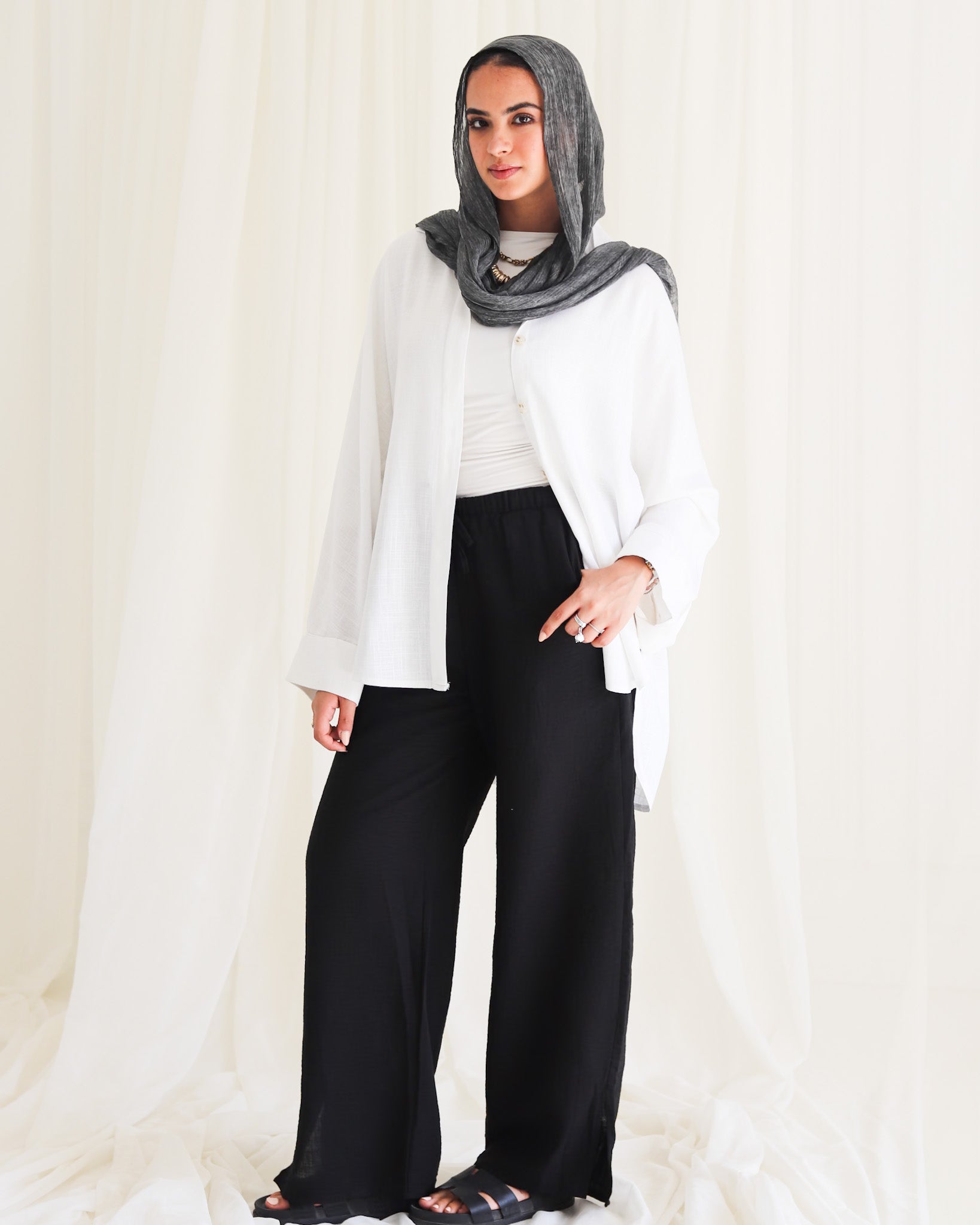 Naomi Pant -Black